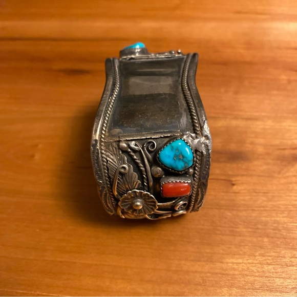 Turquoise and coral cuff bracelet - Picture 3 of 8